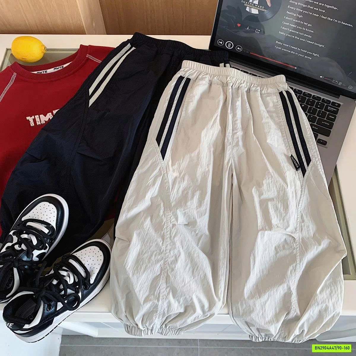 JOGGER GIÓ PHỐI SỌC