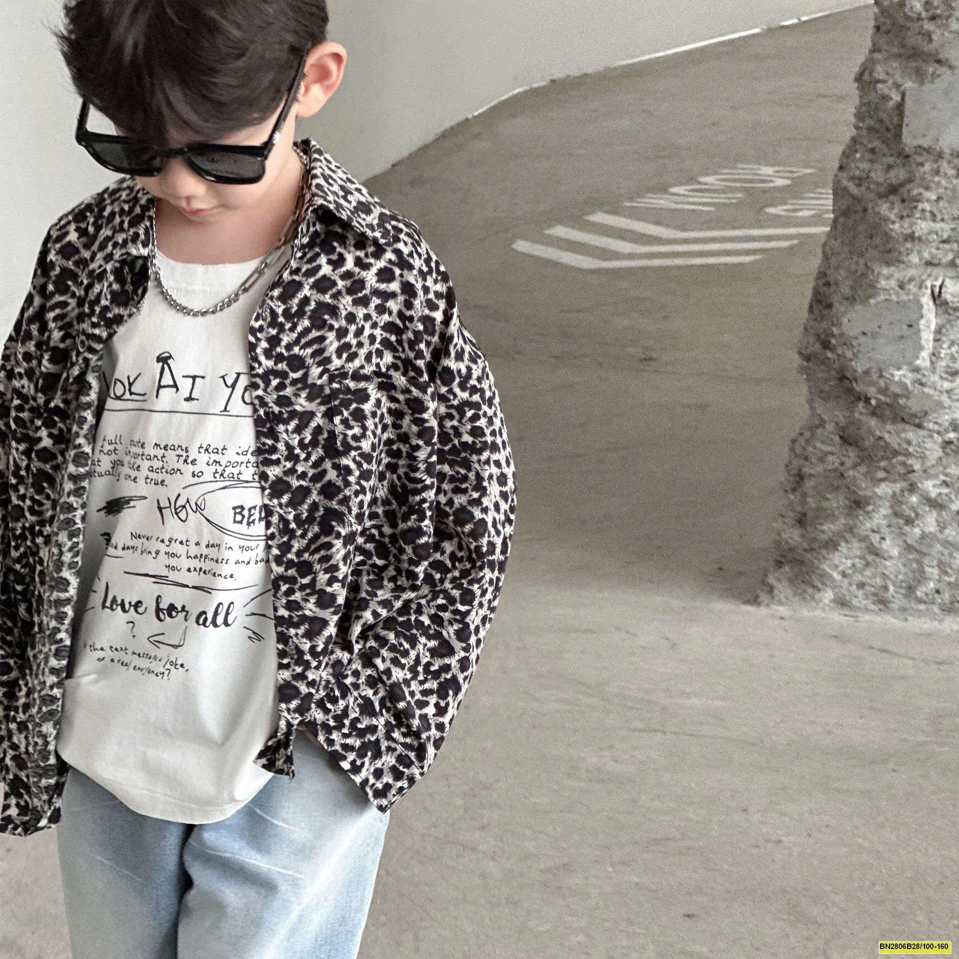 ÁO BALO TRẮNG LOOK AT YOU