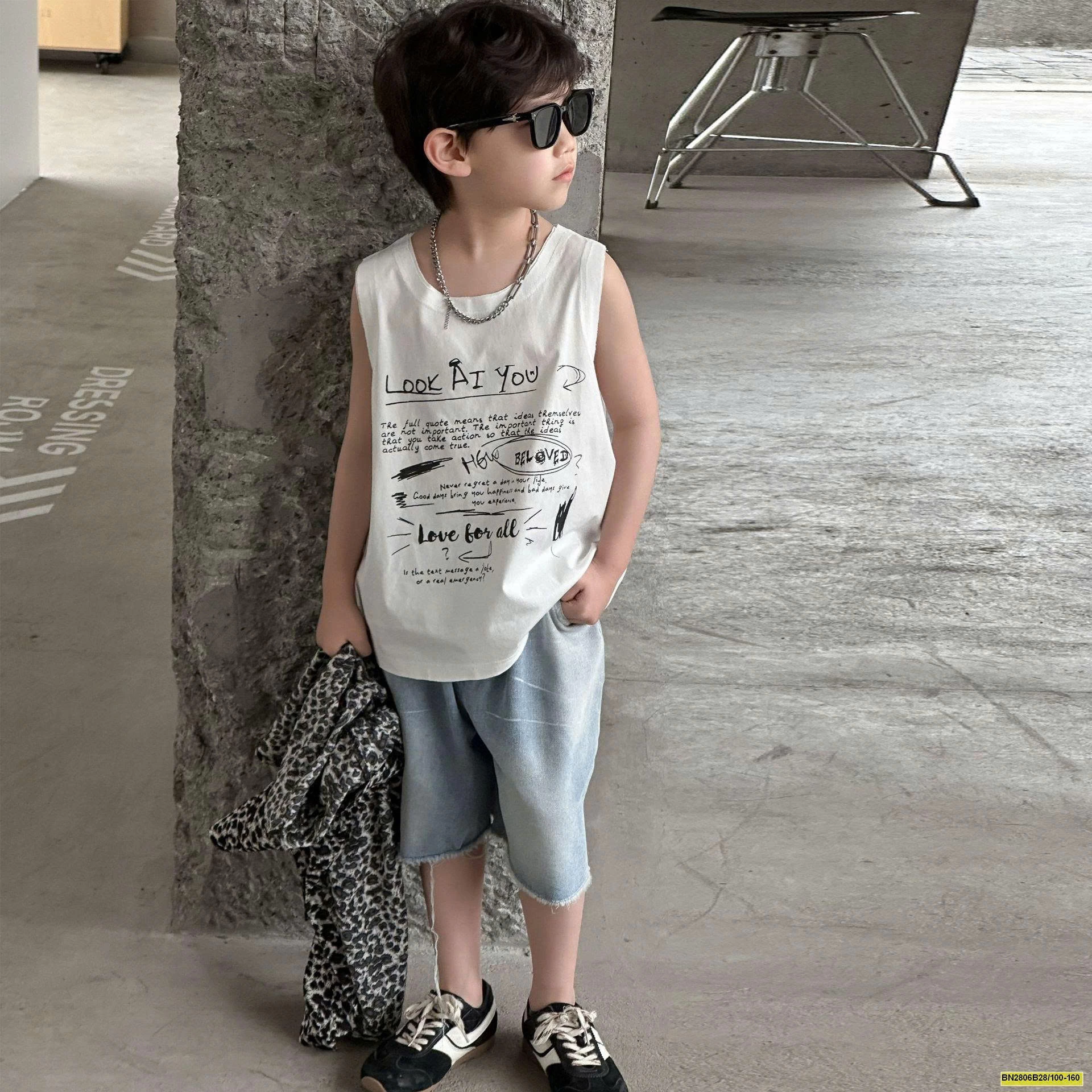 ÁO BALO TRẮNG LOOK AT YOU