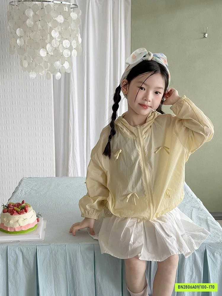 KHOÁC GIÓ TENCEL GẮN NƠ 26B045 AMBB