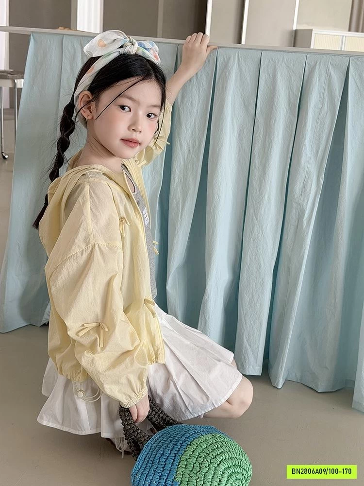 KHOÁC GIÓ TENCEL GẮN NƠ 26B045 AMBB