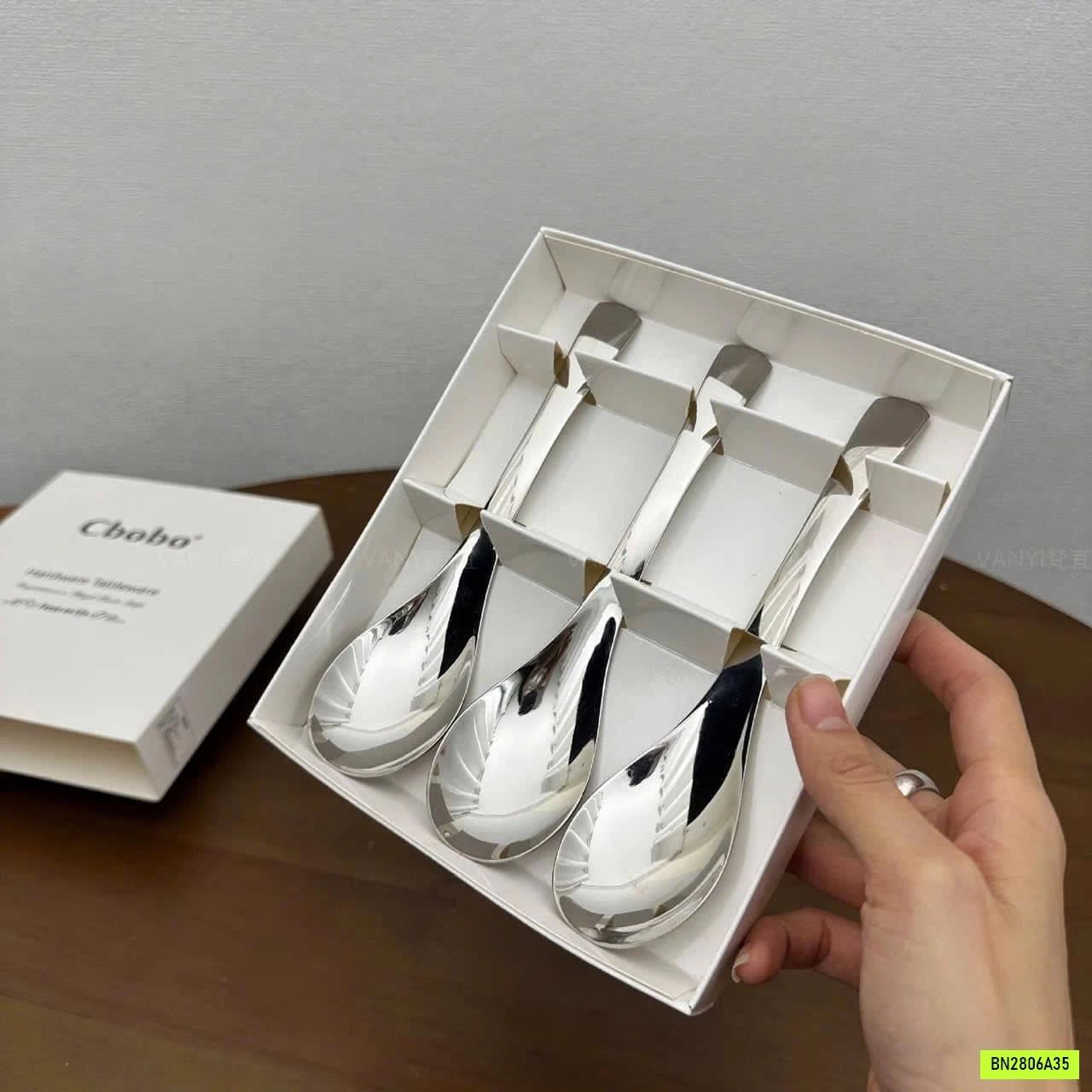 SET 6 THÌA CHOBO FULL HỘP XỊN SÒ