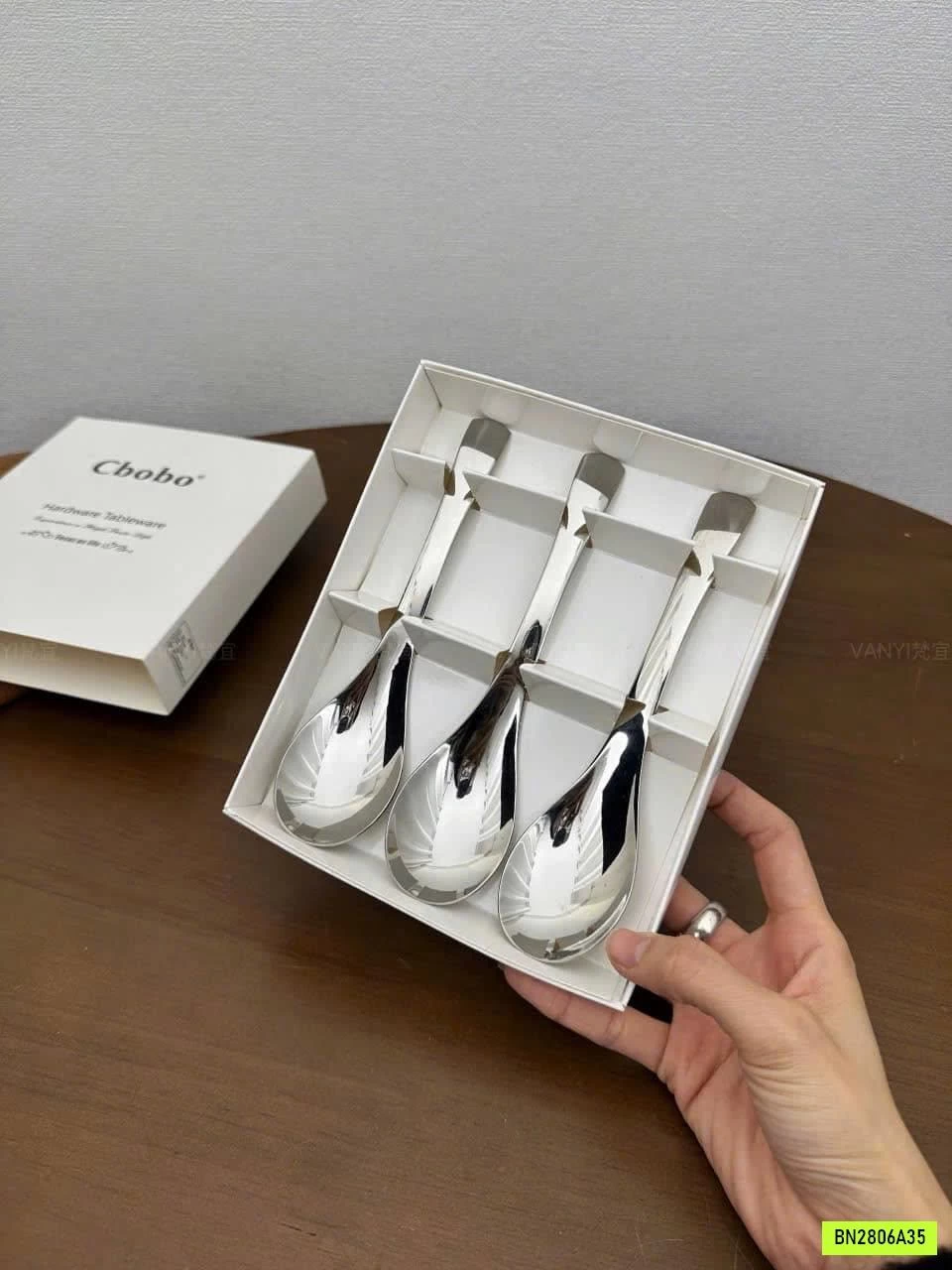 SET 6 THÌA CHOBO FULL HỘP XỊN SÒ
