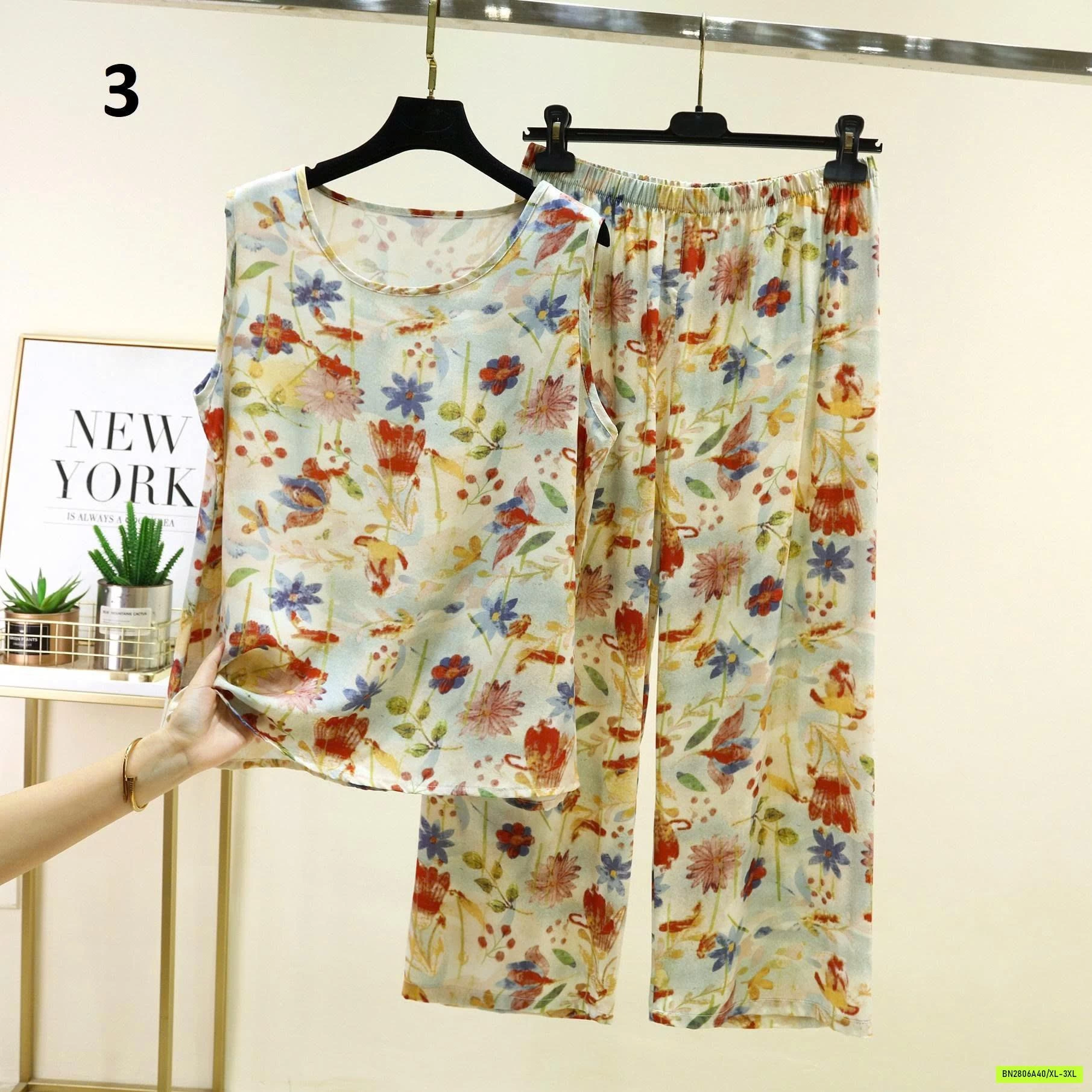 BỘ TRUNG NIÊN SÁT NÁCH HOA NHÍ QUẦN DÀI