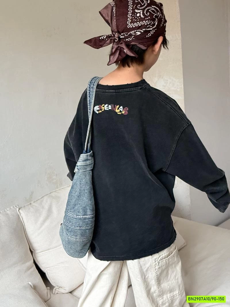 ÁO THUN MICKEY VIỀN RÁCH