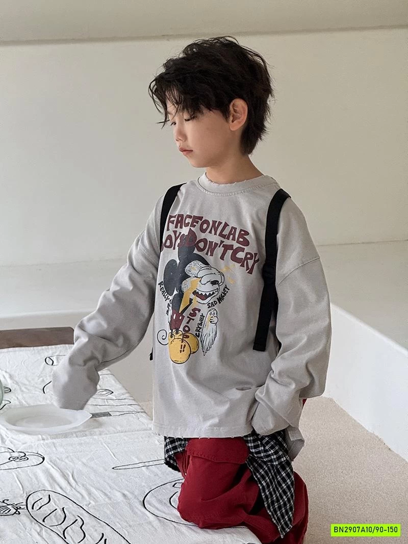 ÁO THUN MICKEY VIỀN RÁCH