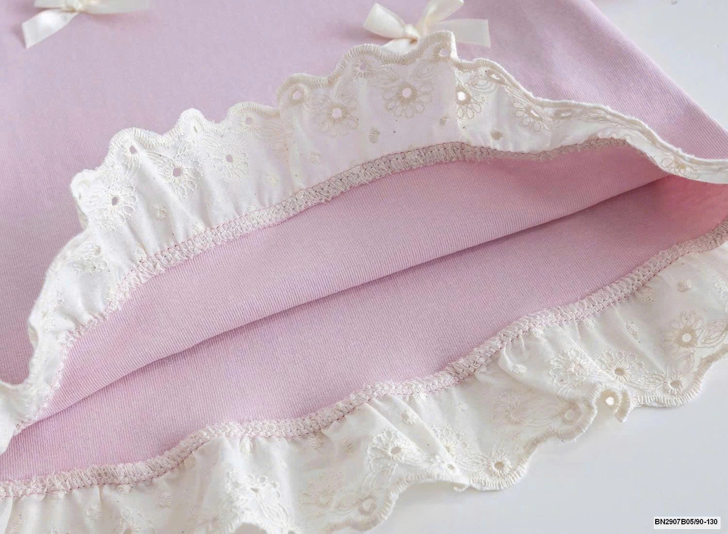 ÁO THUN BÉ GÁI NƠ XINH PHỐI REN