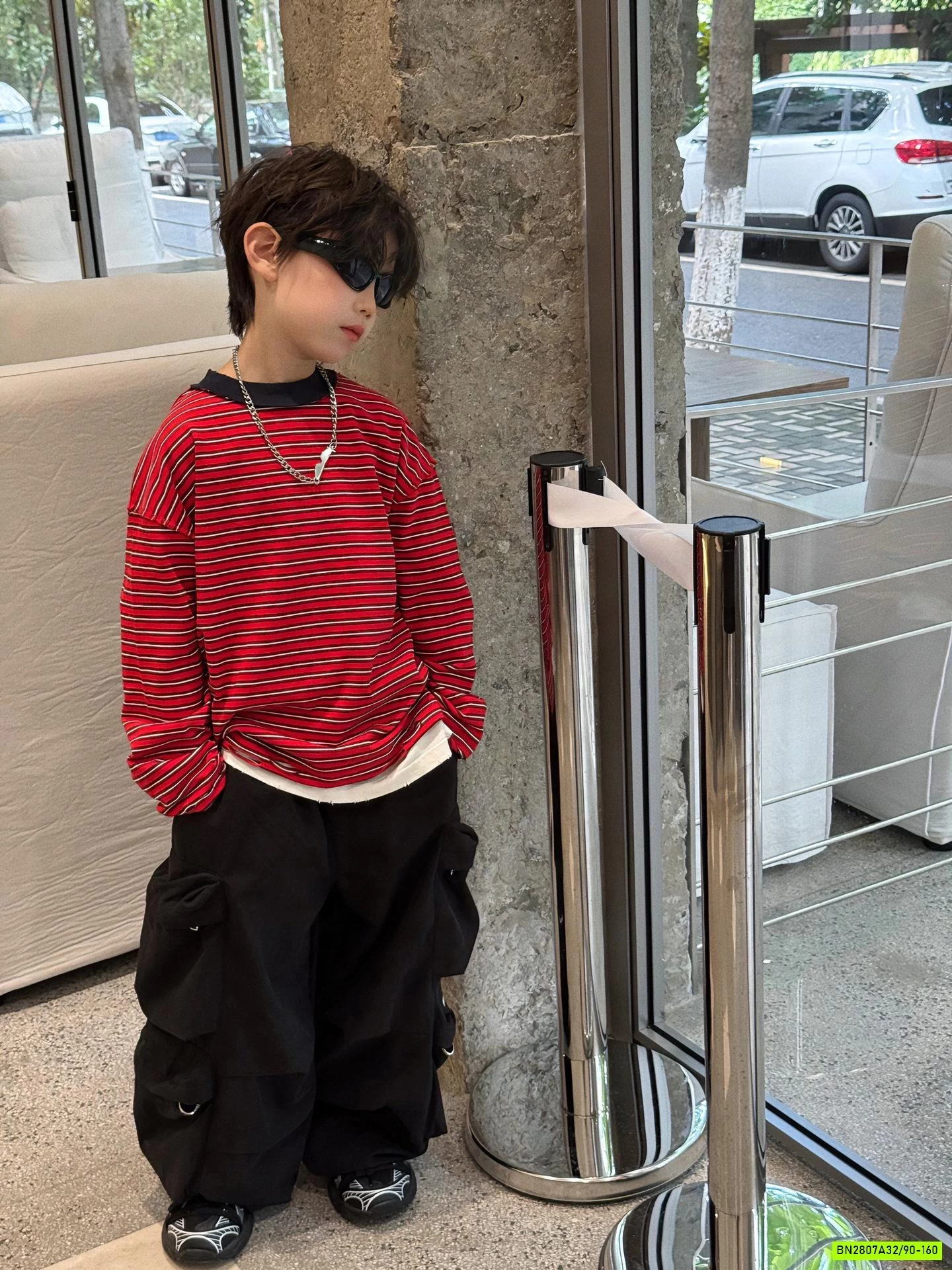 ÁO NỈ ĐỎ KẺ NGANG