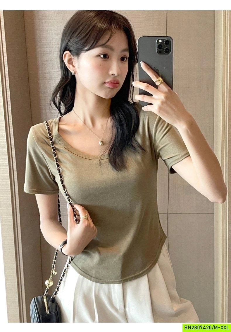 ÁO THUN CỔ VUÔNG ĐUÔI TÔM