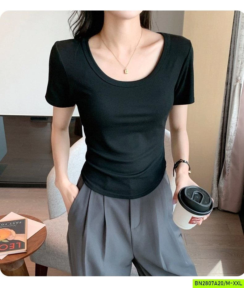 ÁO THUN CỔ VUÔNG ĐUÔI TÔM