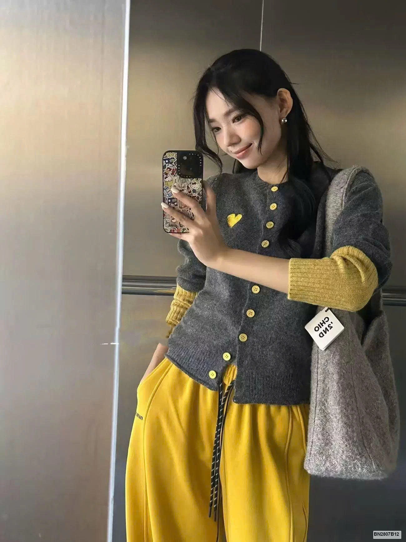 ÁO LEN TRÁI TIM PHỐI MÀU