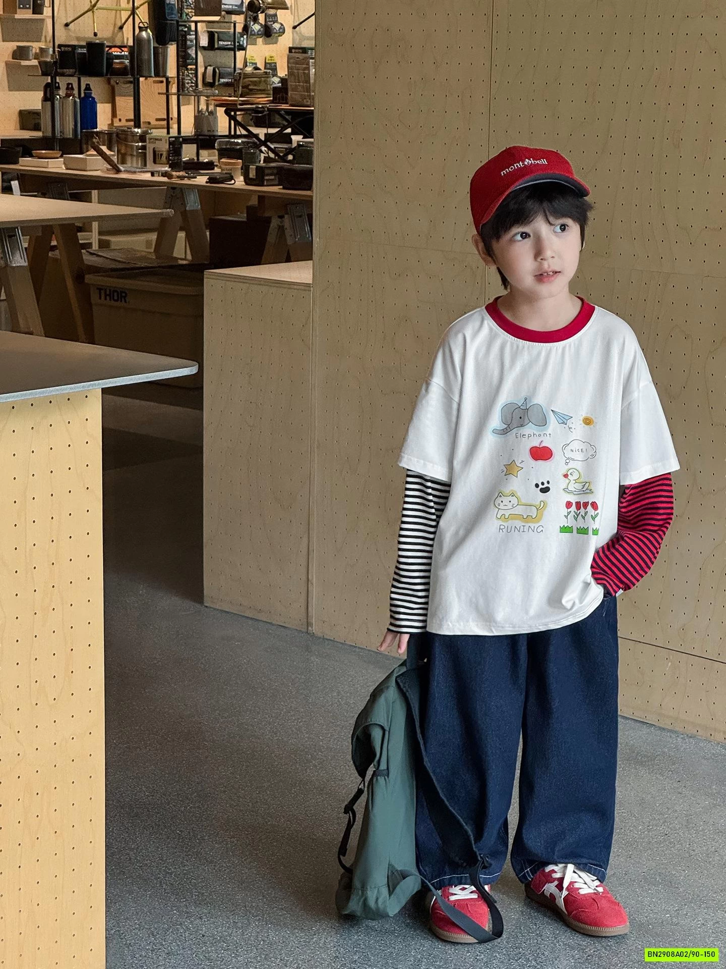 ÁO THUN IN HÌNH PHỐI TAY KẺ AQ5061 AOAOKIDS