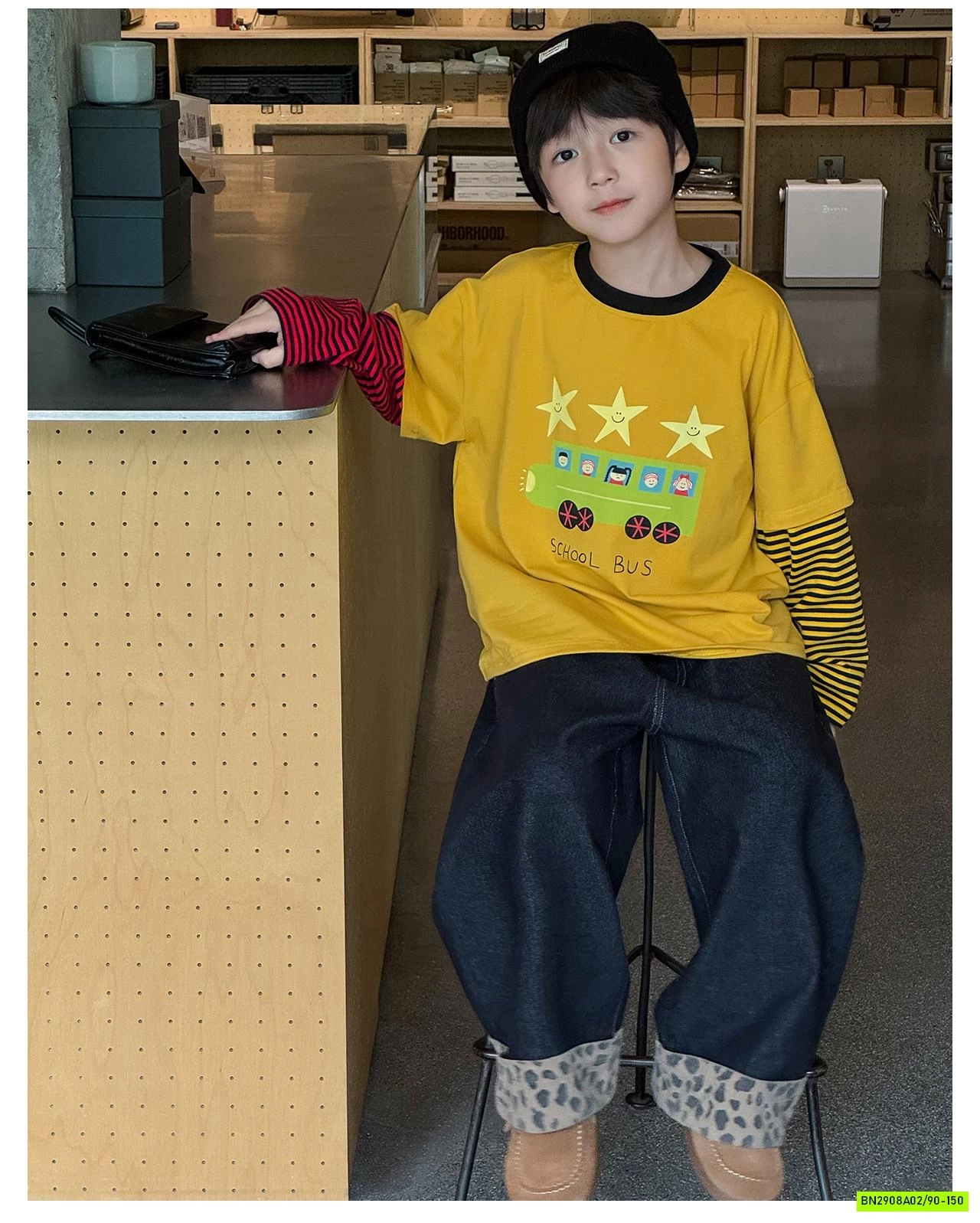 ÁO THUN IN HÌNH PHỐI TAY KẺ AQ5061 AOAOKIDS