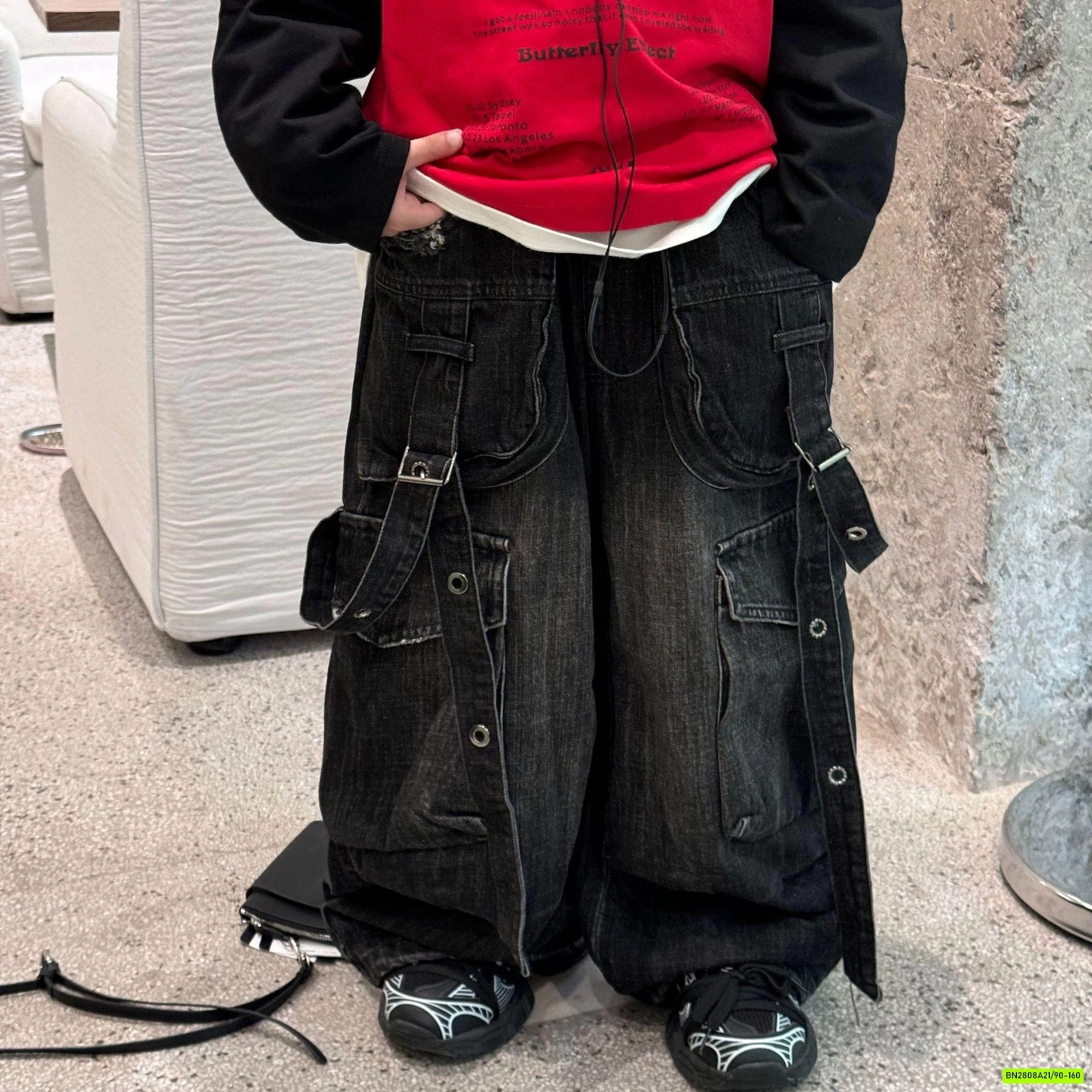 JEANS SUÔNG ĐEN TÚI HỘP CÁ TÍNH