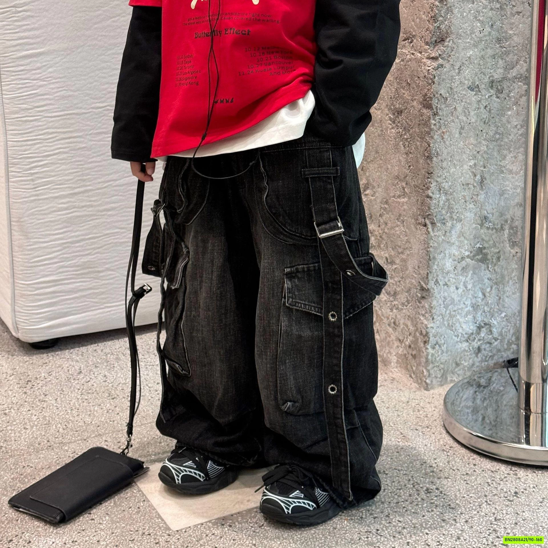 JEANS SUÔNG ĐEN TÚI HỘP CÁ TÍNH