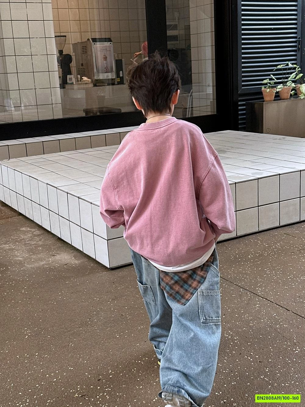 ÁO NỈ HỒNG THÊU CHỮ