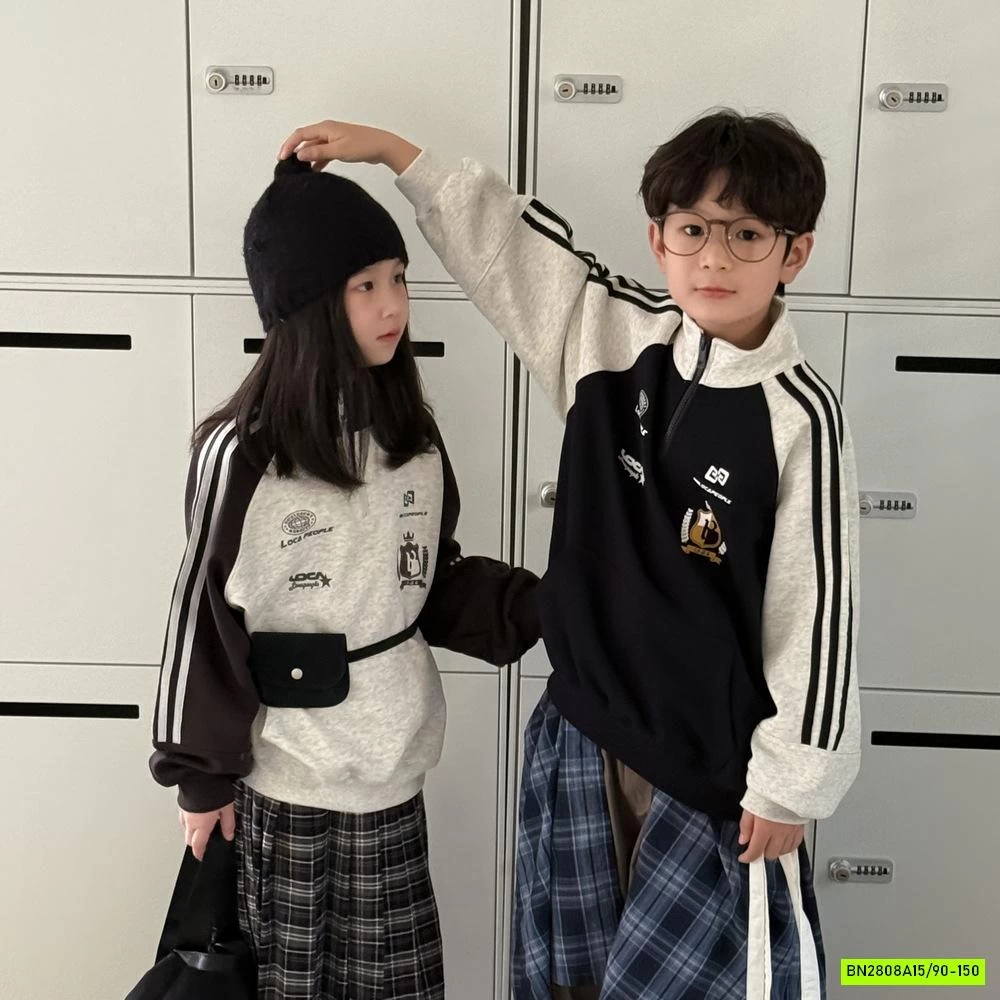 ÁO NỈ KHÓA CỔ SỌC VAI KUMAIKIDS