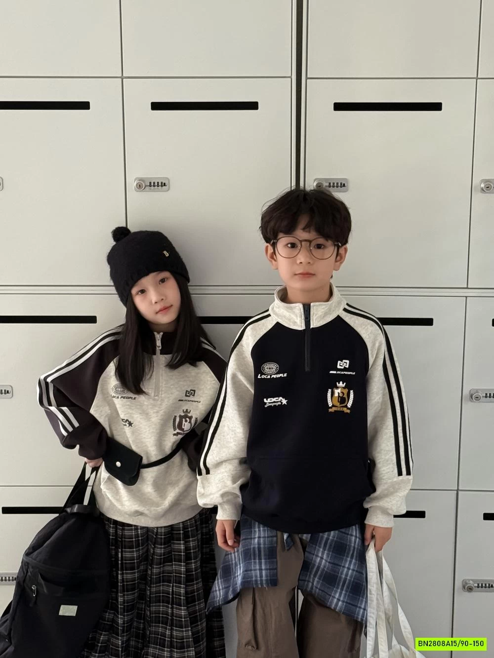 ÁO NỈ KHÓA CỔ SỌC VAI KUMAIKIDS