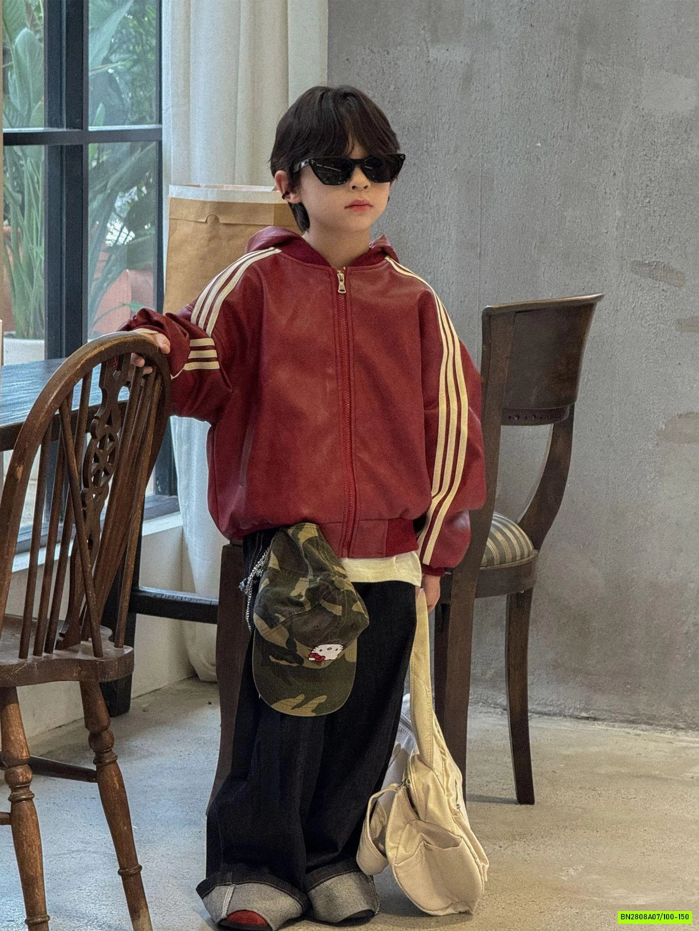 KHOÁC DA LIỀN MŨ SỌC VAI