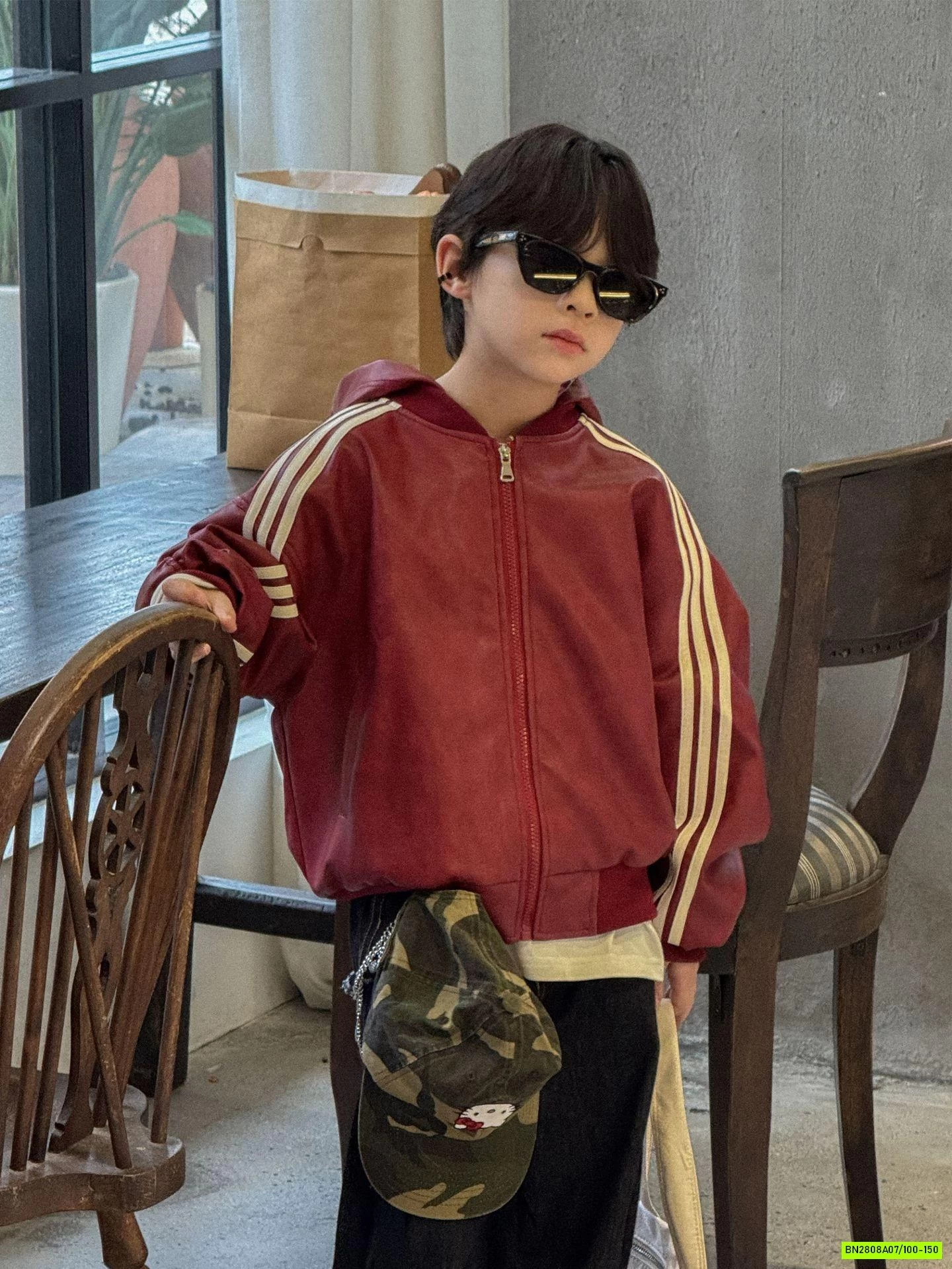 KHOÁC DA LIỀN MŨ SỌC VAI