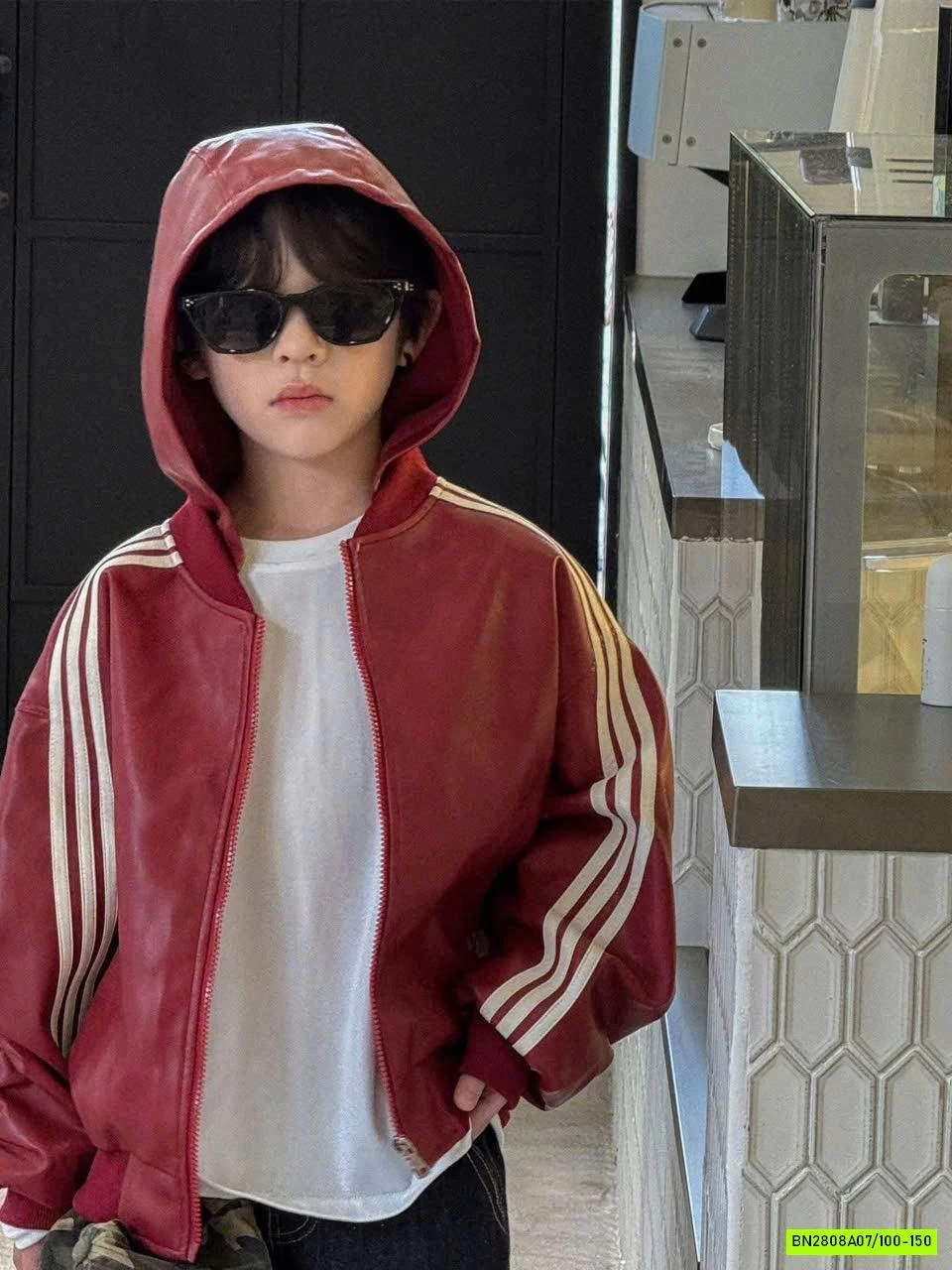 KHOÁC DA LIỀN MŨ SỌC VAI