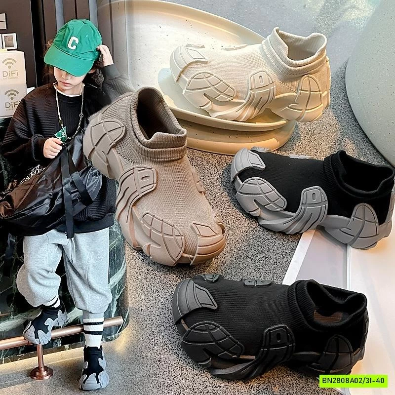 GIÀY THỂ THAO CỔ CHUN ĐẾ SÓNG CÁ TÍNH