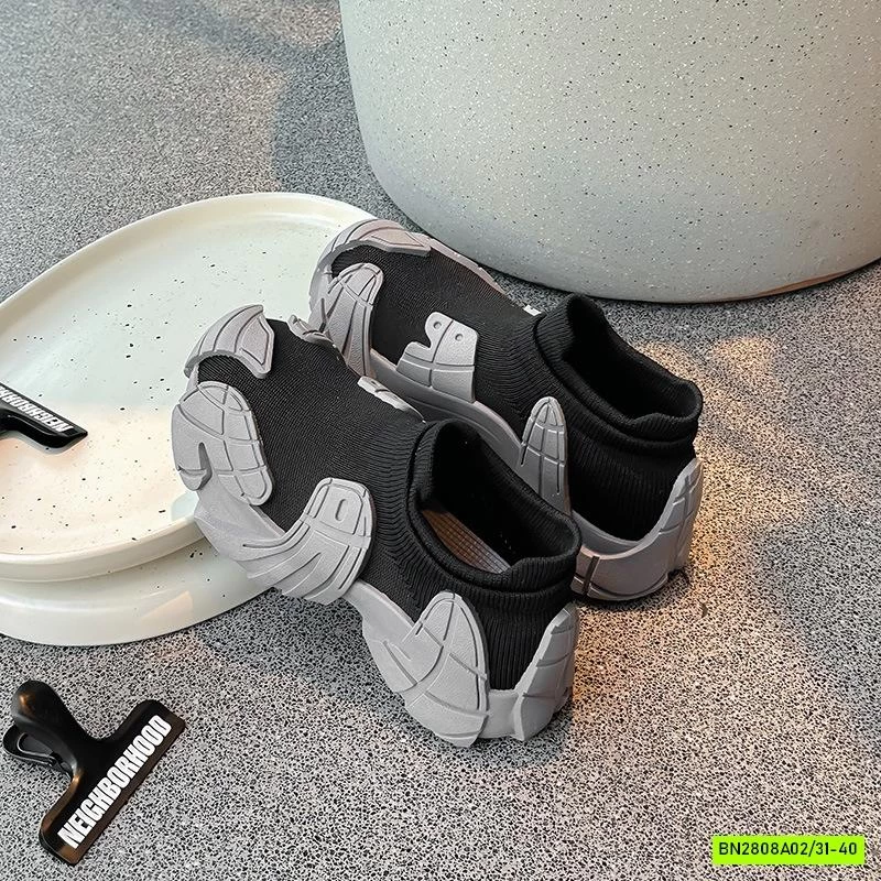 GIÀY THỂ THAO CỔ CHUN ĐẾ SÓNG CÁ TÍNH