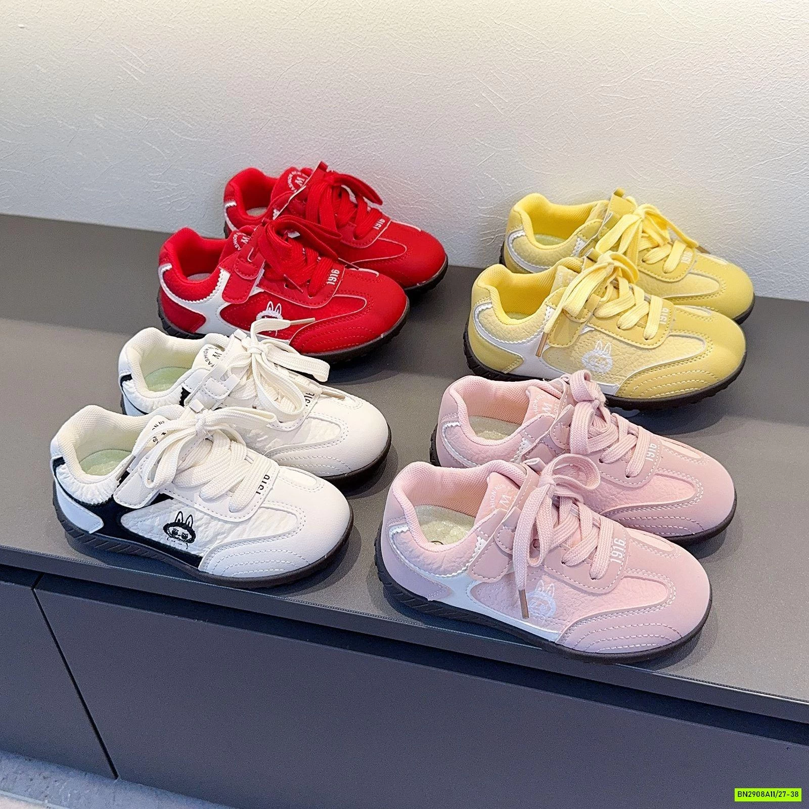 GIÀY THỂ THAO ĐẾ BỆT LABUBU