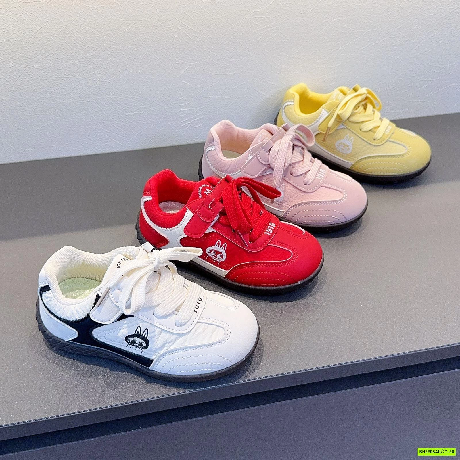 GIÀY THỂ THAO ĐẾ BỆT LABUBU