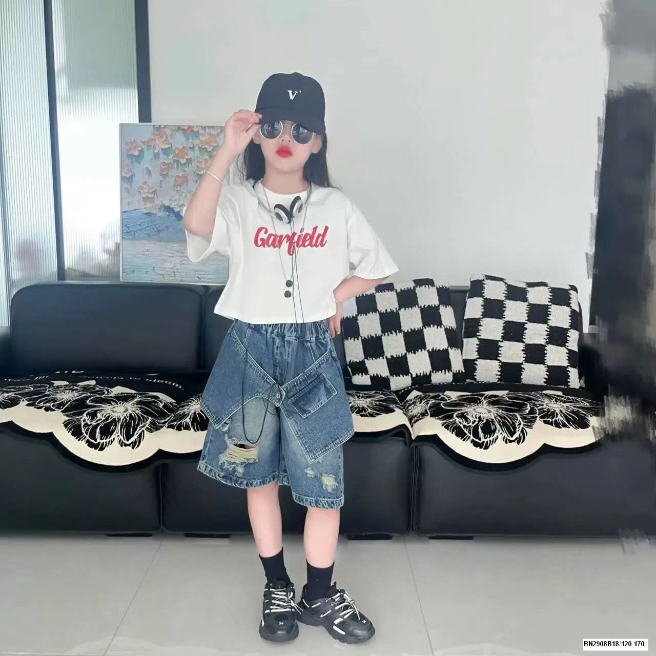 QUẦN NGỐ JEAN CÁ TÍNH MIX ÁO THUN