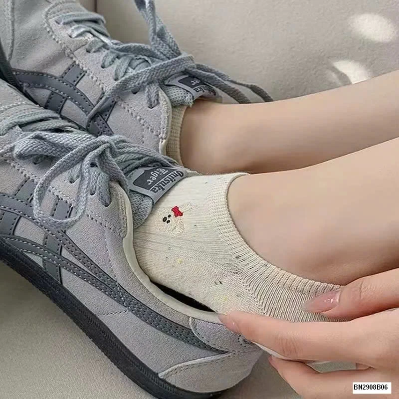 SET 5 ĐÔI TẤT MUỐI TIÊU ĐỘNG VẬT