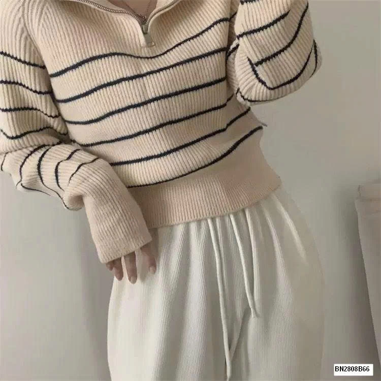 ÁO LEN KẺ NGANG CỔ KHÓA