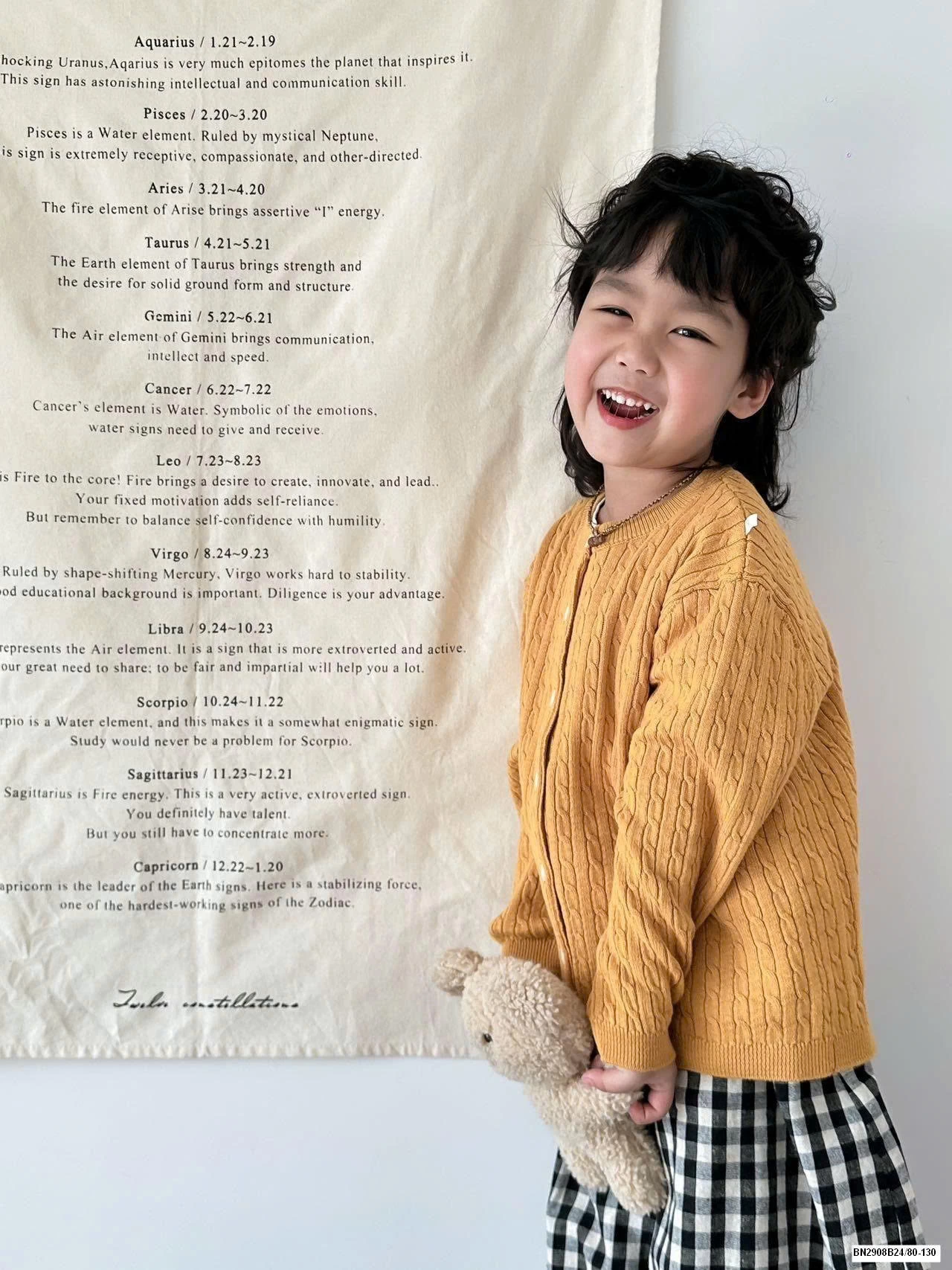 ÁO KHOÁC LEN XOẮN THỪNG MỎNG  M.TYQUEEN