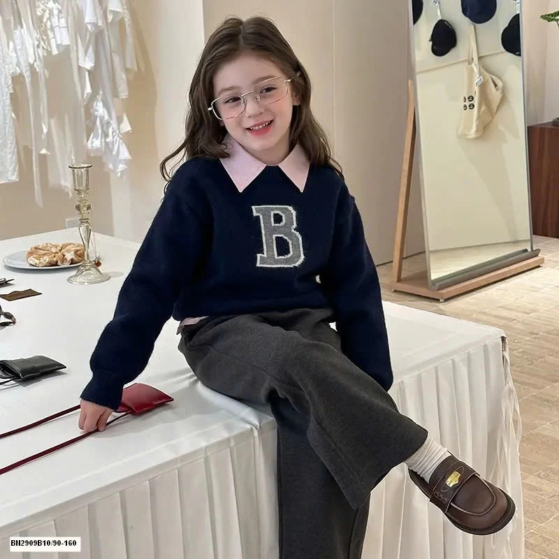 ÁO LEN CHỮ CÁI  AMBB   25G102