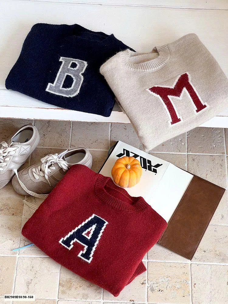 ÁO LEN CHỮ CÁI  AMBB   25G102