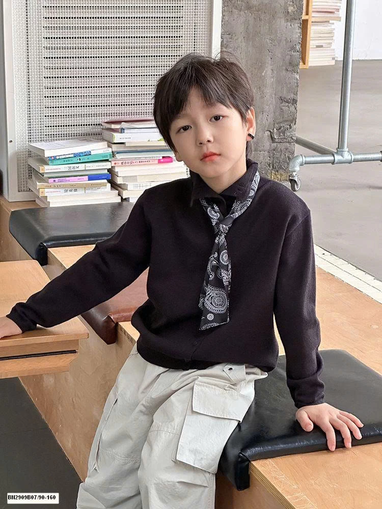 ÁO LEN DỆT CỔ CAO ĐÓNG CÚC AMBB 25G191