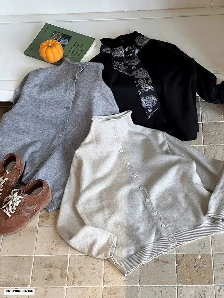 ÁO LEN DỆT CỔ CAO ĐÓNG CÚC AMBB 25G191