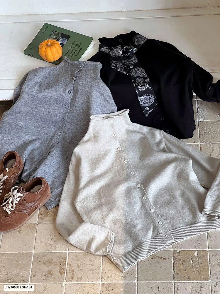 ÁO LEN DỆT CỔ CAO ĐÓNG CÚC AMBB 25G191