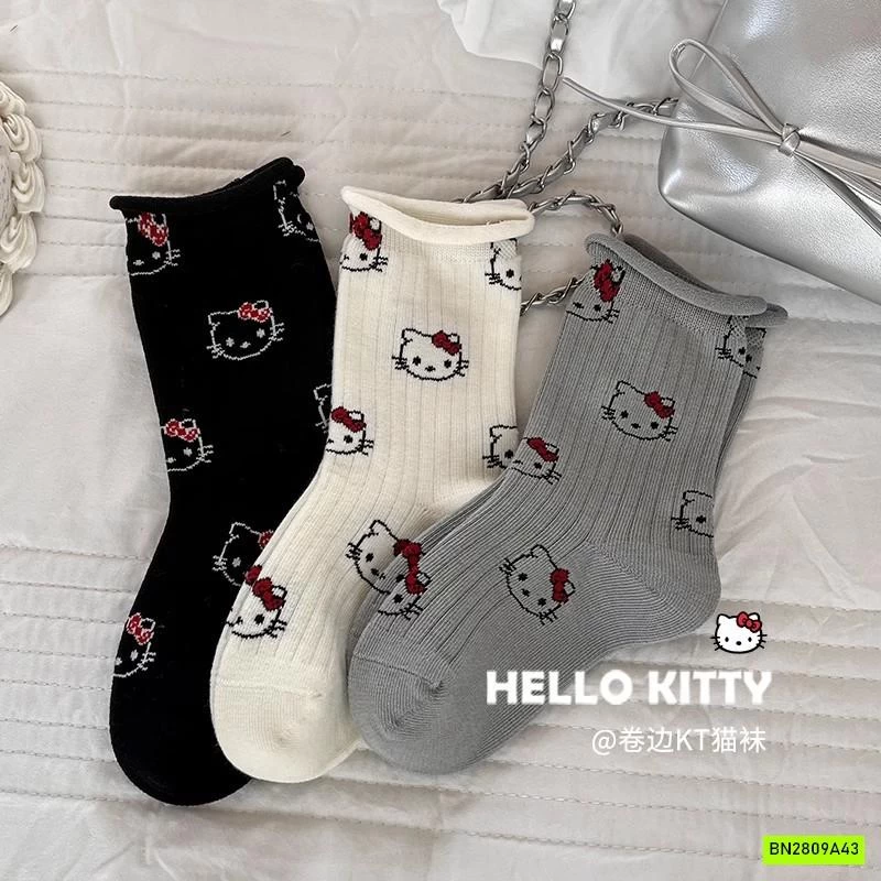 SÉT 3 ĐÔI TẤT KITTY