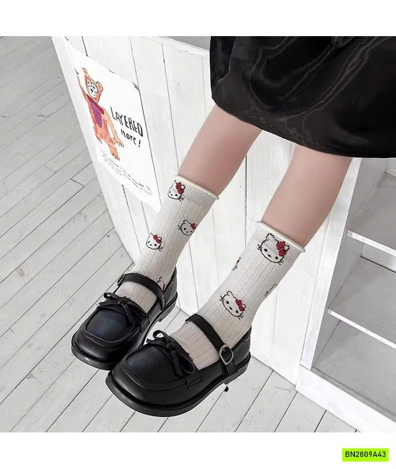 SÉT 3 ĐÔI TẤT KITTY