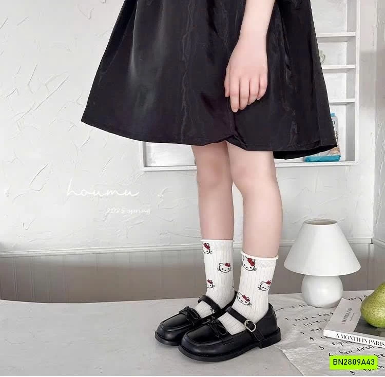 SÉT 3 ĐÔI TẤT KITTY