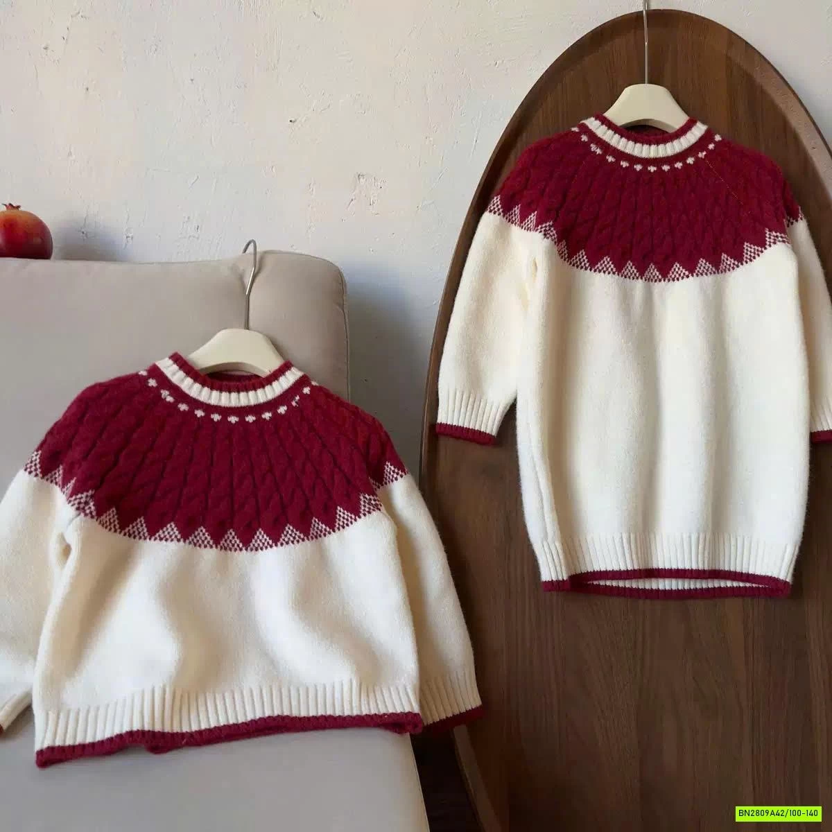 COUPLE LEN ĐỎ DIỆN TẾT