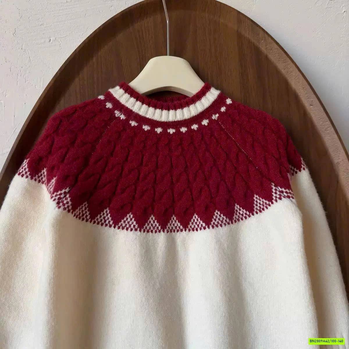 COUPLE LEN ĐỎ DIỆN TẾT