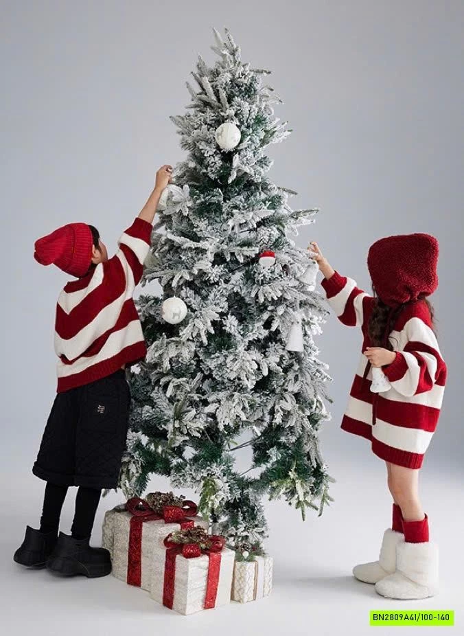 COUPLE LEN ĐỎ KẺ NGANG