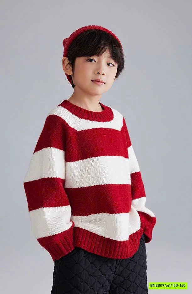 COUPLE LEN ĐỎ KẺ NGANG