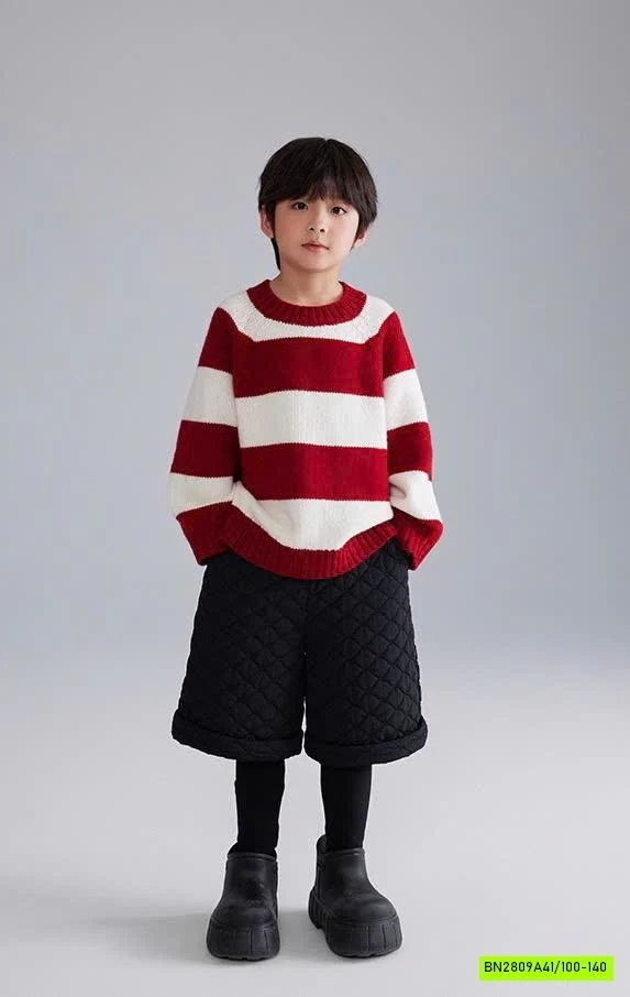 COUPLE LEN ĐỎ KẺ NGANG