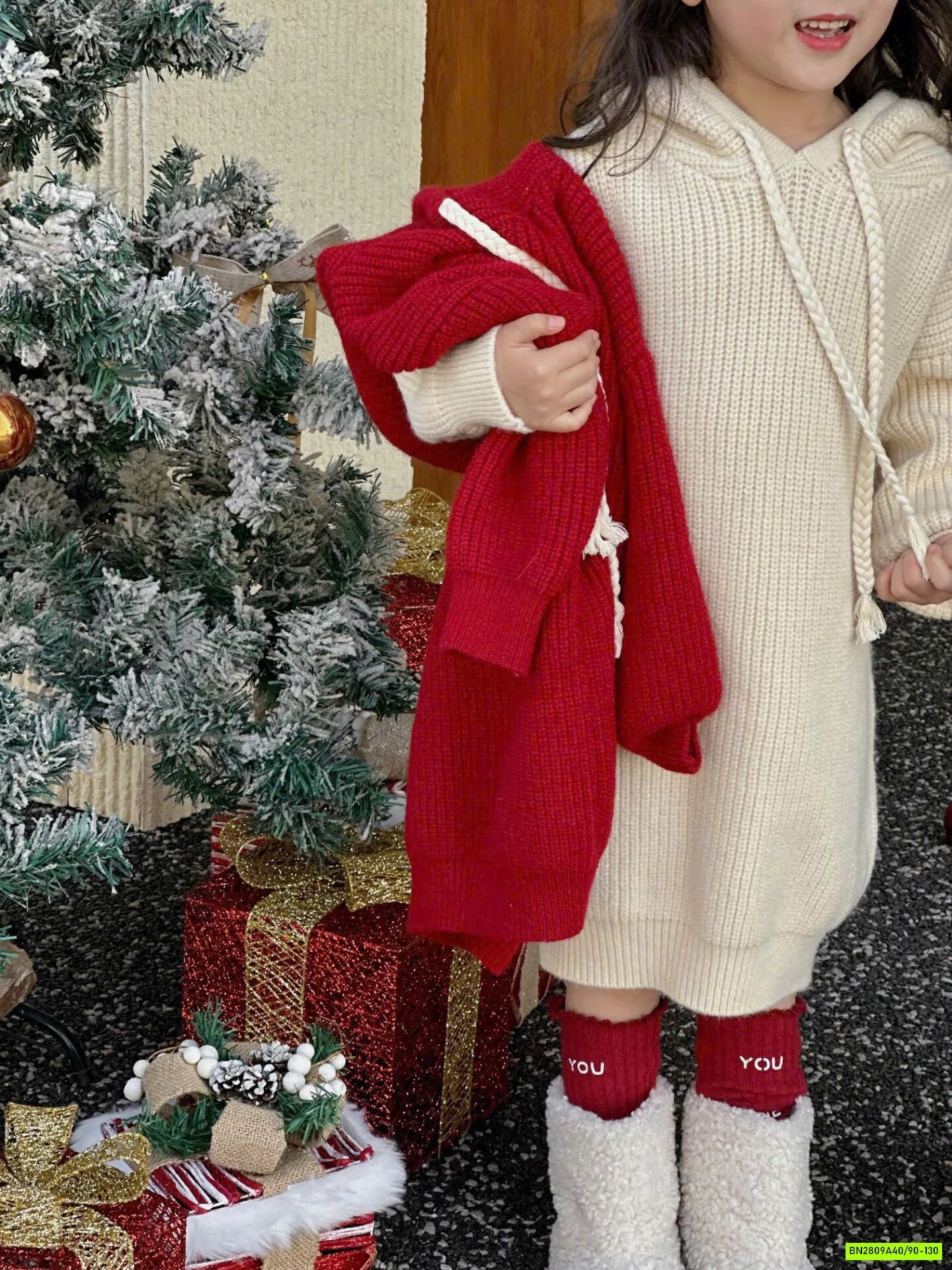 ĐẦM LEN LIỀN MŨ