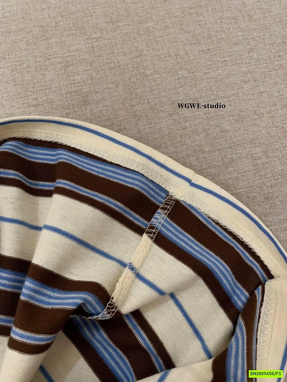 ÁO THUN KẺ OVERSIZE WGWE7314