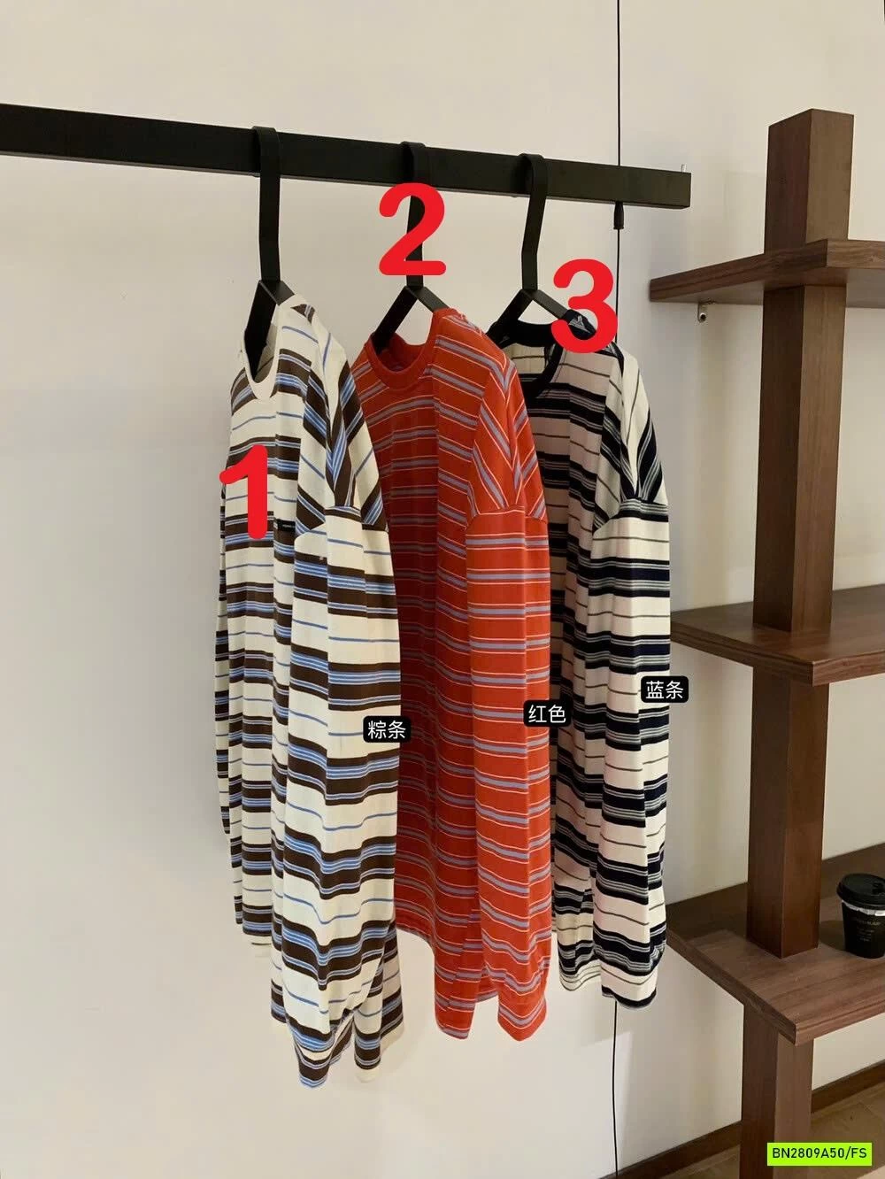 ÁO THUN KẺ OVERSIZE WGWE7314