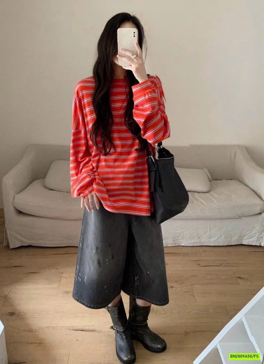 ÁO THUN KẺ OVERSIZE WGWE7314